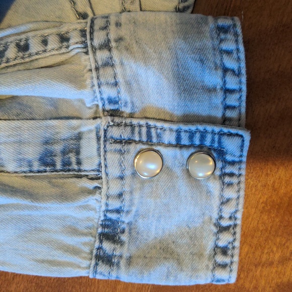 Gap Denim Button Down - Picture 3 of 4